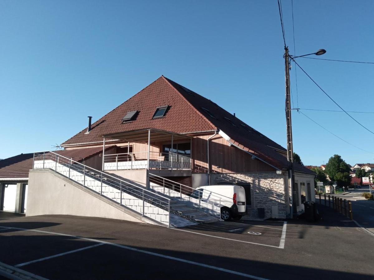 Grand Et Bel Appartement Au Coeur Du Haut-Doubs Orchamps-Vennes المظهر الخارجي الصورة